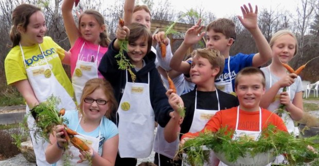 Cool-Chefs-in-the-garden-1024x757